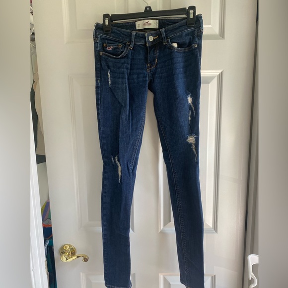 Hollister ripped jeans size 1 R dark wash - Picture 3 of 4